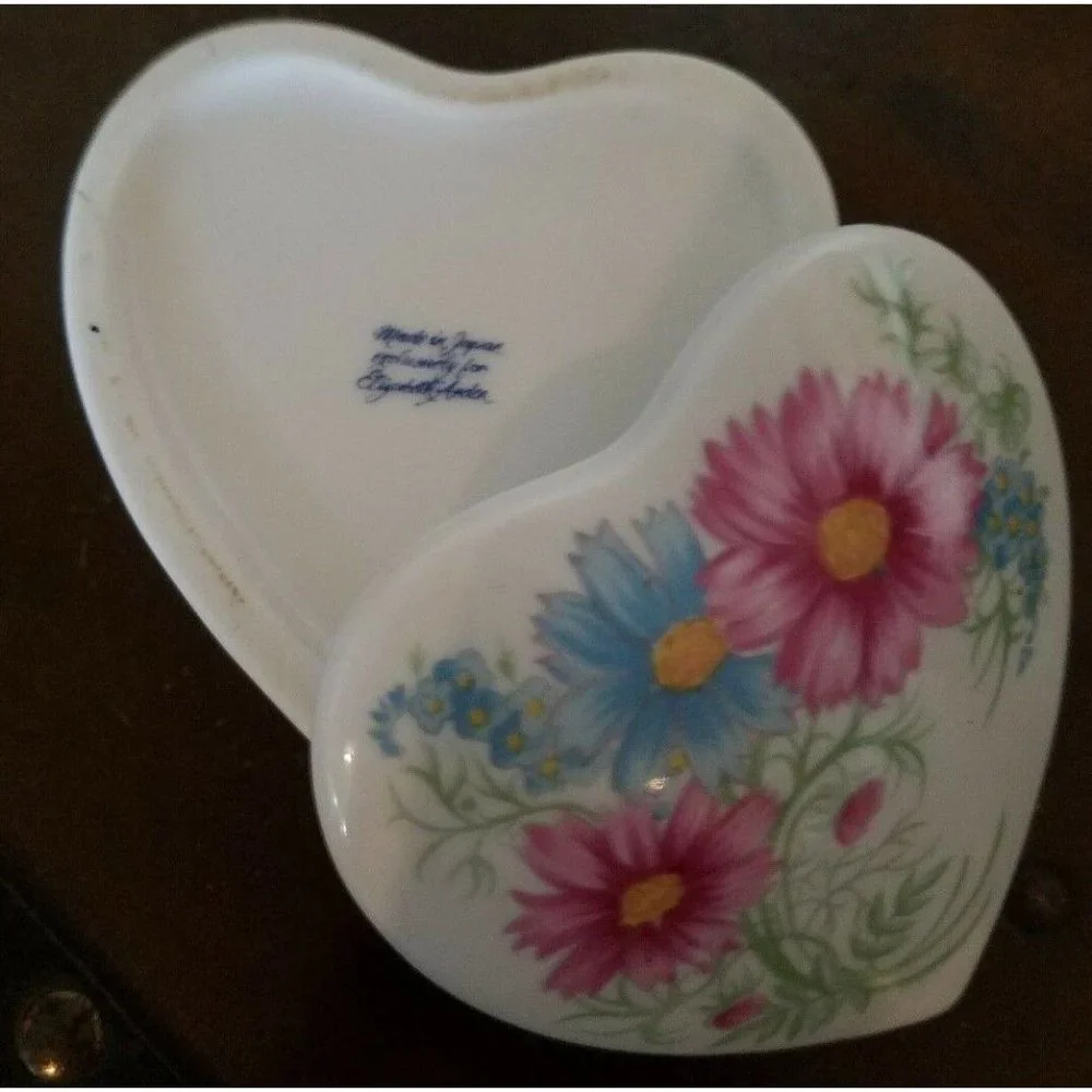 Vtg Elizabeth Arden Porcelain Heart Trinket Box Flowers Japan